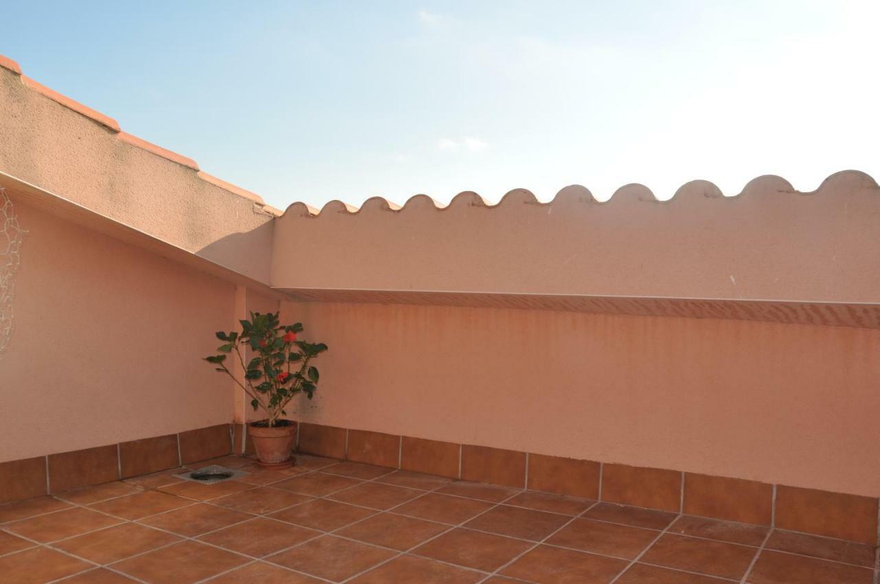 Duplex En Delta De L'Ebre Con Dos Terrazas Y Balcon Apartment Deltebre Luaran gambar